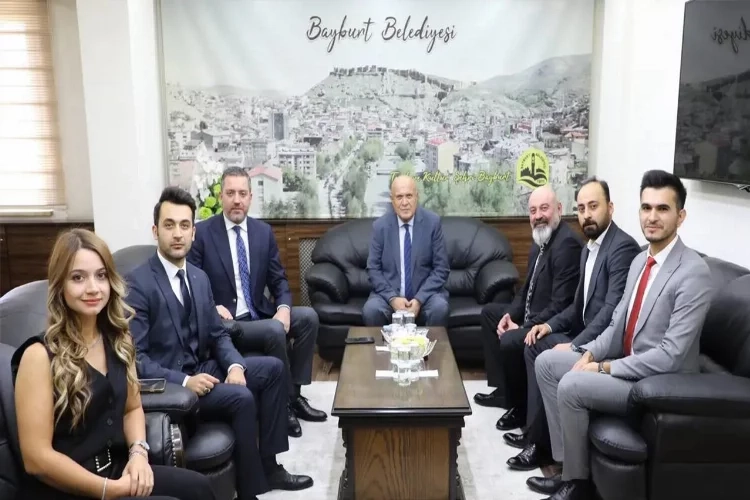 Barolar Birliği Başkanı Sağkan, Başkan Pekmezci'yle görüştü haberinin görseli