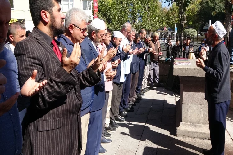 Niğde'de hayatını kaybeden Filistinliler için gıyabi cenaze namazı kılındı