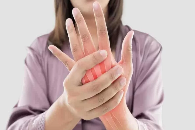 Romatoid artritte erken tanı önemli haberinin görseli