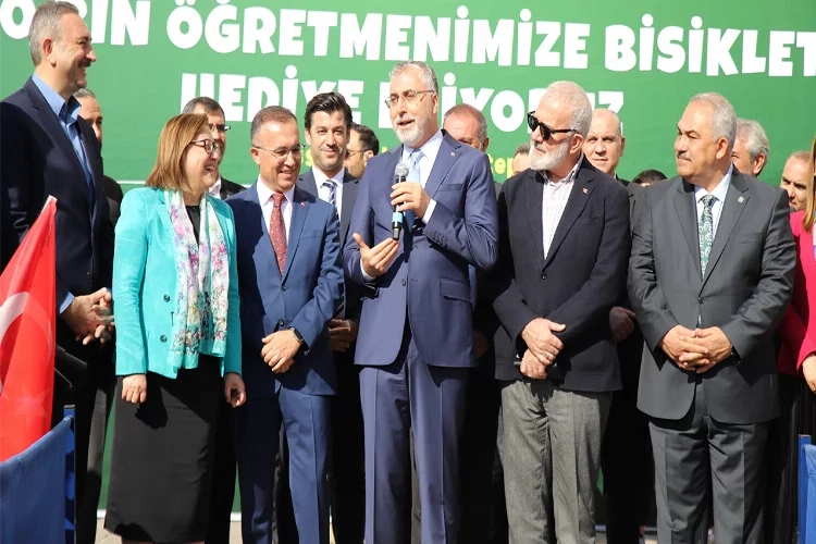 Bakan Işıkhan'ın Fatma Şahin'den bisiklet talebi güldürdü