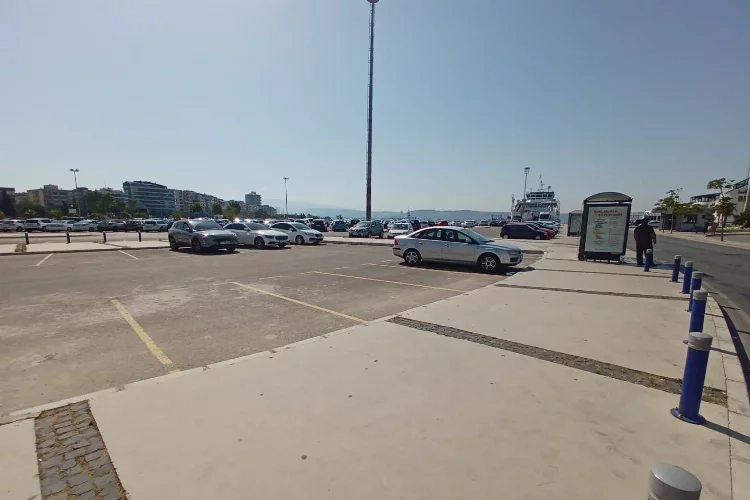 İzmir’e onlarca noktaya 5 bin araçlık otopark kazandırıldı