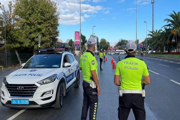 İstanbullular dikkat! Bu yollar trafiğe kapatılacak