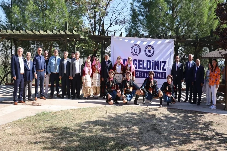 Aydın’da akademik yıl başladı haberinin görseli