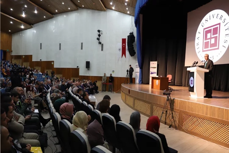 İslam ve Medeniyet 3. Uluslararası Sempozyumu düzenlendi haberinin görseli