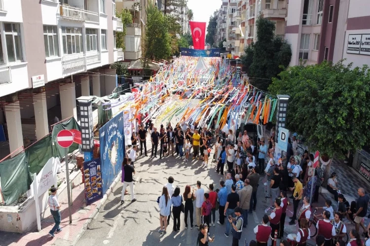 Mersin'de Sokak Sanatçıları Festivali'ne yoğun ilgi