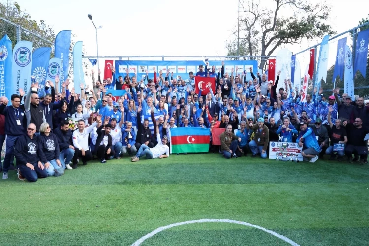 Dünyanın dört bir yanından balık tutmak için geldiler haberinin görseli
