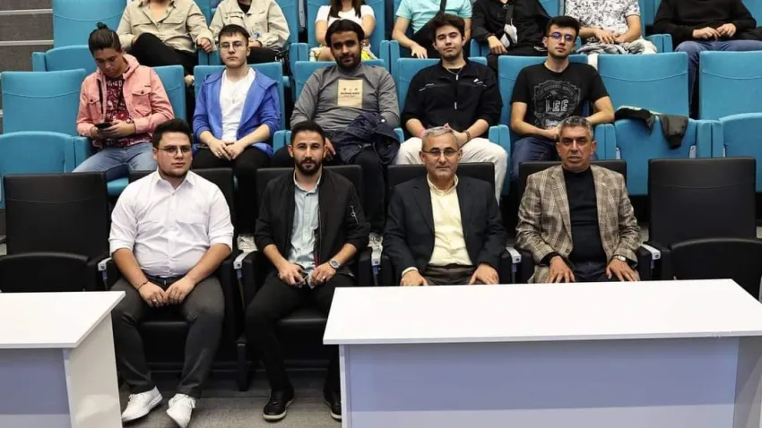 Başkan Alim Işık, öğrencilerle bir araya geldi (1)