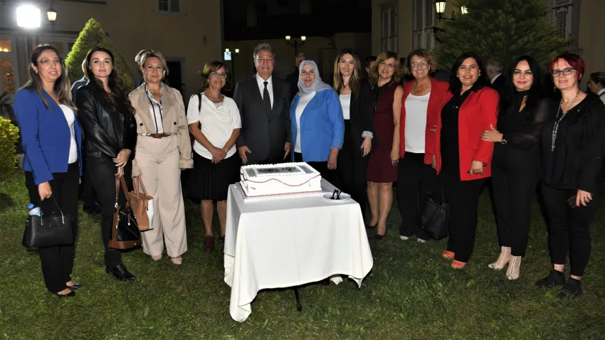 Bornova’da “Muhtarlar Günü” kutlandı (2)