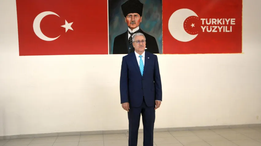 EÜ İletişim Fakültesinde sanat duvara resmedildi (3)