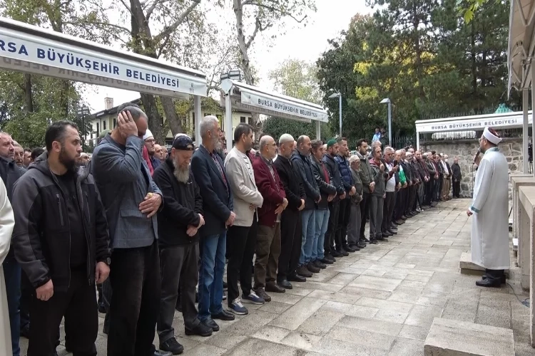 Gazze'deki saldırısı sonrası gıyabi cenaze namazı kılındı