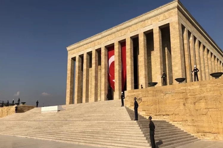 Kitle Örgütleri 29 Ekim'de Anıtkabir'e yürüyecek haberinin görseli
