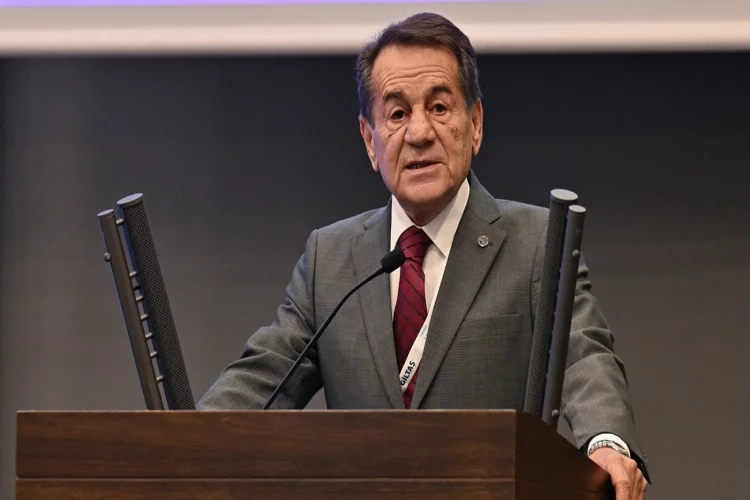 7. Uluslararası Bilişim Hukuku Kurultayı İzmir'de başladı haberinin görseli