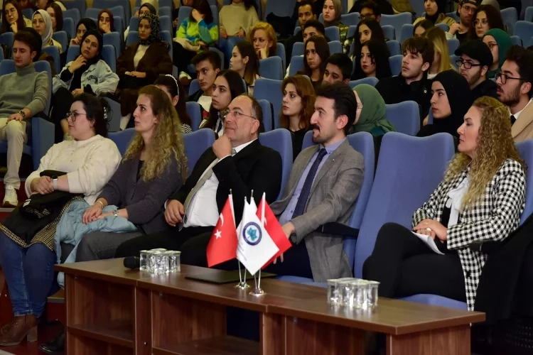 Eskişehir Osmangazi Üniversitesi’nde Cumhuriyet Sohbetleri başladı