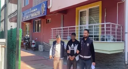 İzmir'de şüpheli hırsız yakalandı