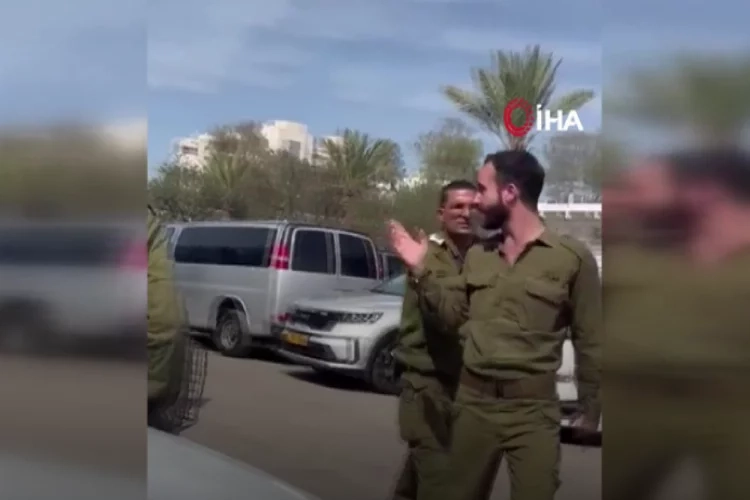 İsrailli askerden Netanyahu’ya tepki: Arkadaşlarım senin yüzünden öldü haberinin görseli