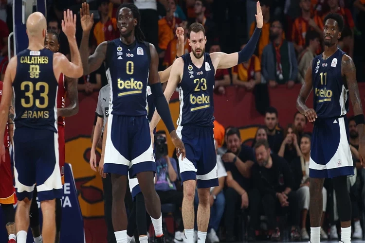 Potada derbinin kazananı Fenerbahçe Beko oldu haberinin görseli