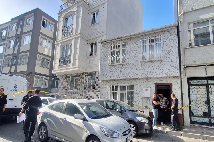 İstanbul'da bir şahıs tartıştığı arkadaşını öldürüp, teslim oldu haberinin görseli