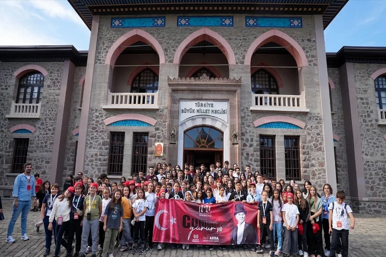 Gaziemirliler, Atatürk’ün huzuruna çıktı haberinin görseli