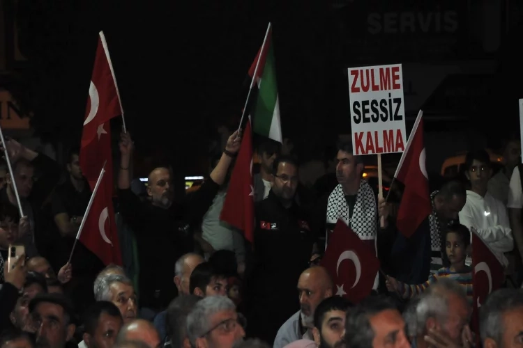 İzmir'de Filistin'e destek mitingi