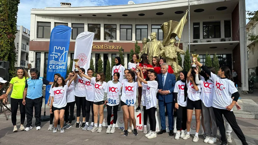 cesmede-cumhuriyet-kosusu-duzenlendi (1)