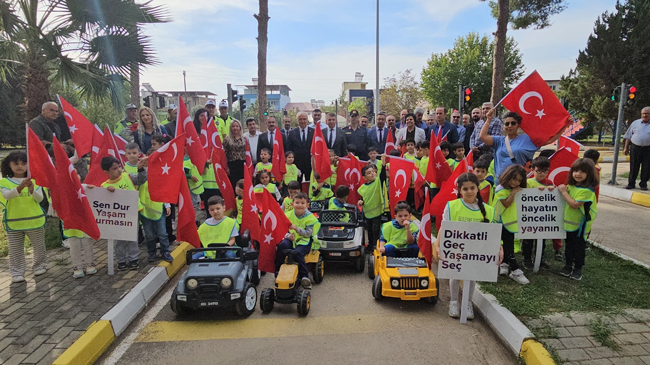 Aydın’da çocuklar trafik kurallarını eğlenerek öğrendi