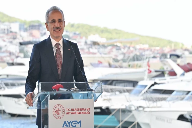 Bakan Uraloğlu: İzmir'i Türkiye yat turizminin başkentine dönüştüreceğiz