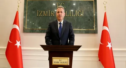 Süleyman Elban: Cumhuriyet, özgürlüğün sembolüdür