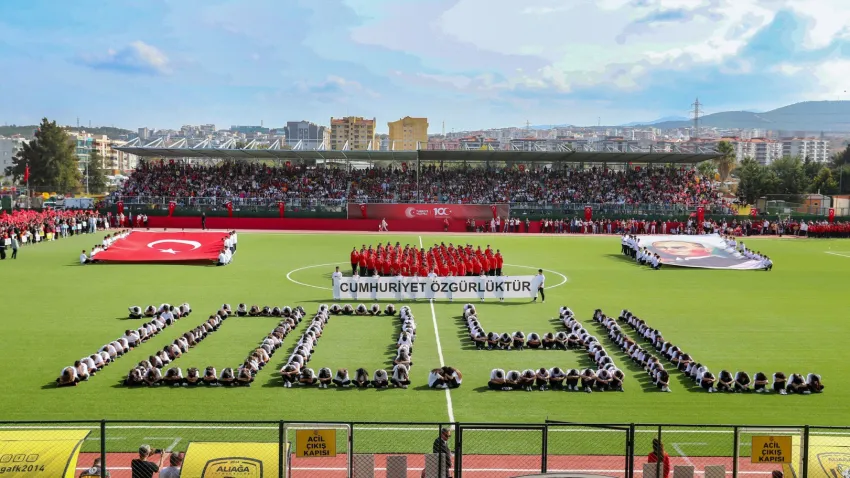 Aliağa Atatürk Stadı