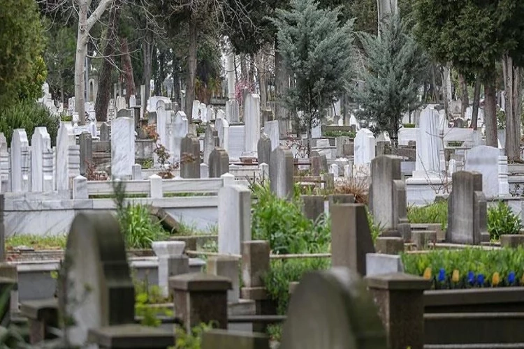 İzmir’de bugün vefat edenler 29.10.2023 haberinin görseli