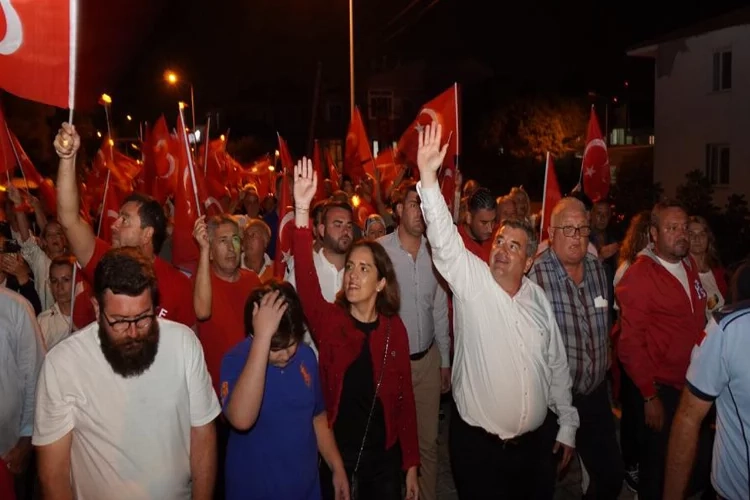 Çeşme’de 100. Yıla yakışır kutlama