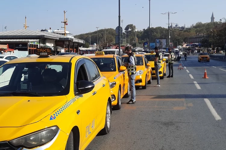 İstanbul’da taksi denetiminde ilginç anlar haberinin görseli