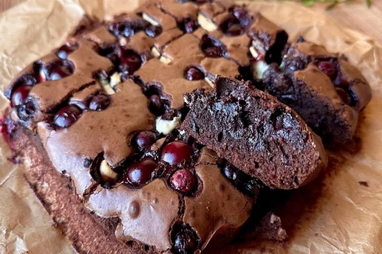 Usta elinden çıkmış gibi: Tam kıvamında browni tarifi