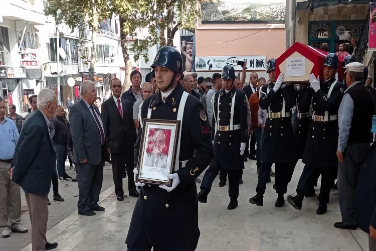 Denizli'de eski belediye başkan son yolculuğuna uğurlandı