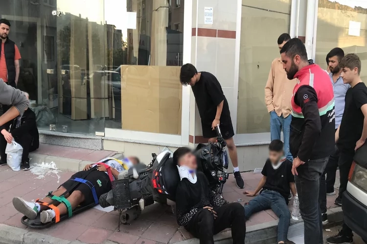 Tekirdağ’da iki motosiklet çarpıştı: Yaralı çocuklar var