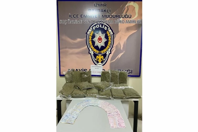 İzmir'de bir evden 20 kilo bonzai çıktı! haberinin görseli