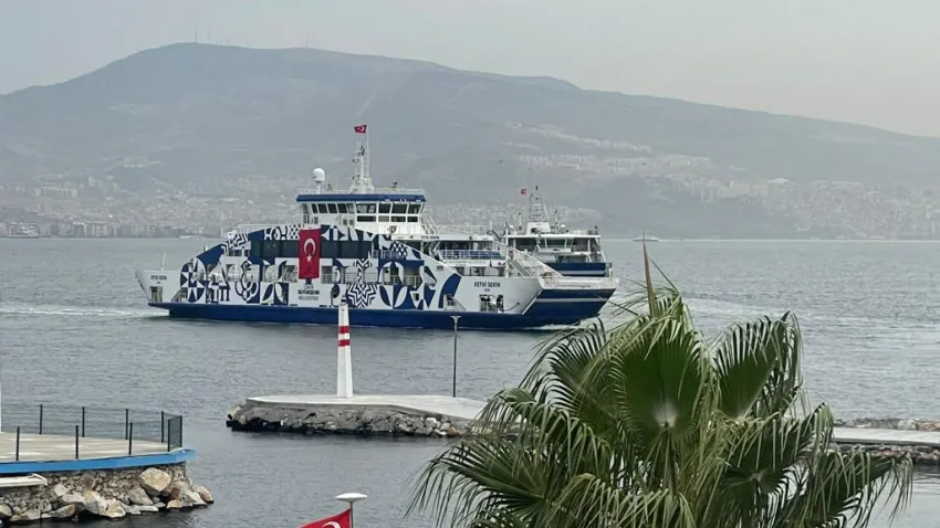 İzmirliler 29 Ekim kutlamalarına akın etti (4)