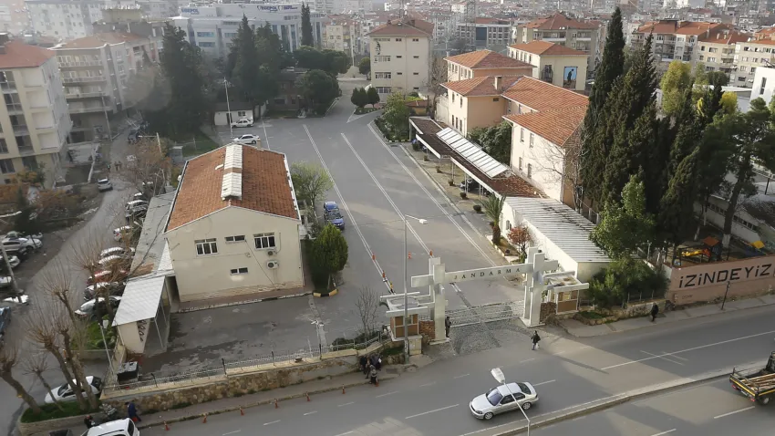 Batur’dan eski jandarma alanı acil boşaltılsın çağrısı (1)
