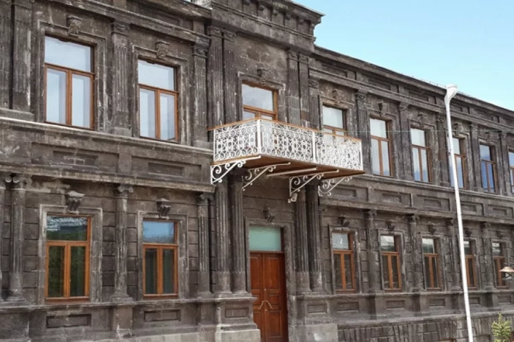 Kars Belediyesi İletişim Bilgileri: Kars Belediyesi telefon numarası kaç? haberinin görseli
