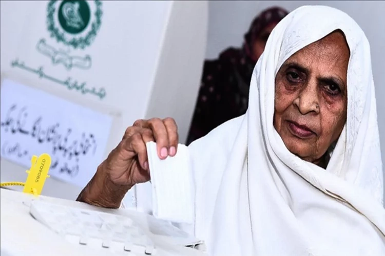 Pakistan’da genel seçimler ne zaman yapılacak? haberinin görseli