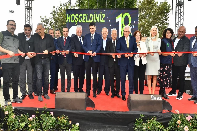 İzmir'deki fuarda süs bitkisi üreticilerinden KDV çağrısı! haberinin görseli