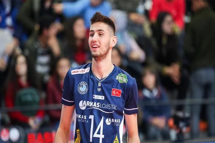 Arkas Spor'un yıldız voleybolcusu Mirza, kulübe veda etti