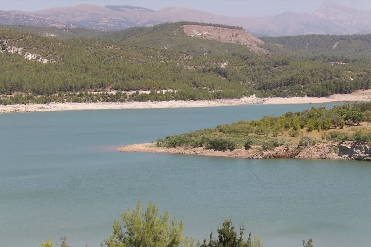 Karacasu Barajı’nda sular azaldı