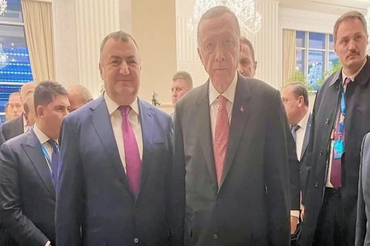 Cumhurbaşkanı Erdoğan, Ahıskalı Türklerle bir araya geldi haberinin görseli