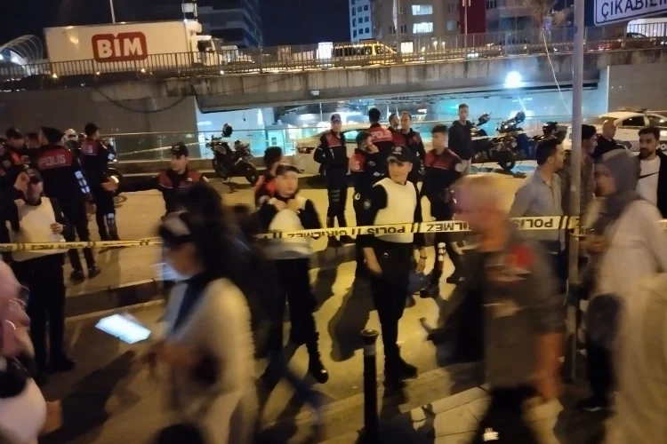 İstanbul'da şüpheli paket paniği haberinin görseli