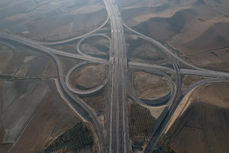 Denizli-Aydın Otoyolu trafiğe açıldı