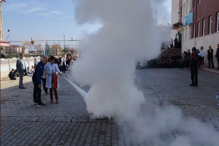 Afyonkarahisar’da afet farkındalık eğitimi verildi haberinin görseli