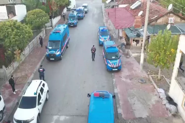 10 yaşından küçük çocuklara içki içirmiş haberinin görseli