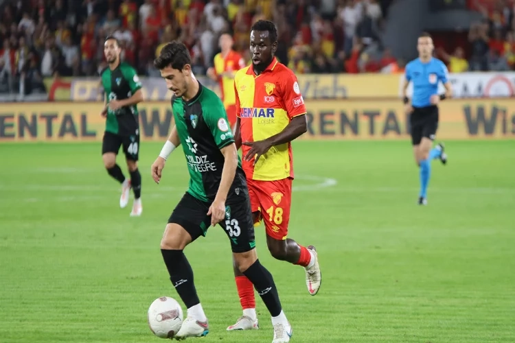 Göztepe kendi sahasında kaybetti haberinin görseli