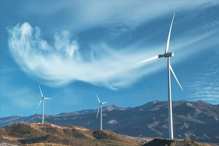 Elektrikte kurulu güç 2028'de yüzde 27 artışla 136 bin megavata ulaşacak haberinin görseli