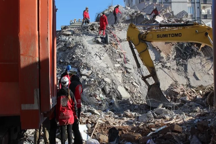 Gaziantep'te 25 kişinin öldüğü Pamukkale Sitesi ile ilgili şok iddianame haberinin görseli